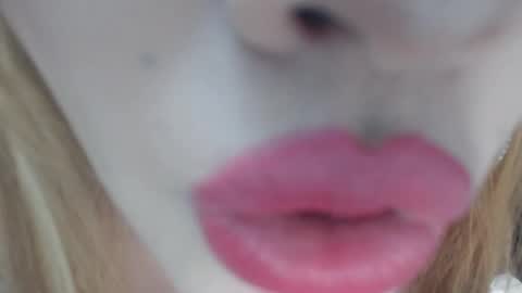 12inchcuteashley stream preview
