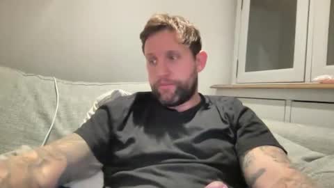 _british_hung_ stream preview