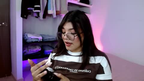 _camilaaa__ stream preview