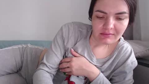 _hidden_frommymoom_ stream preview