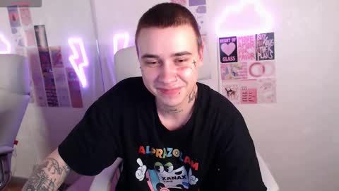 _honeyberry_ stream preview