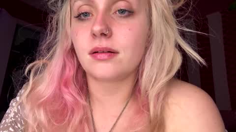 _peaceoutgirlscout_ stream preview