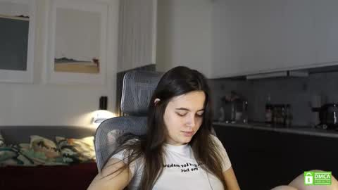 _whoareu_ live stream