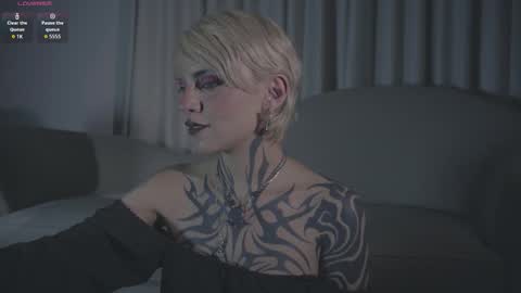 abril__colen stream preview