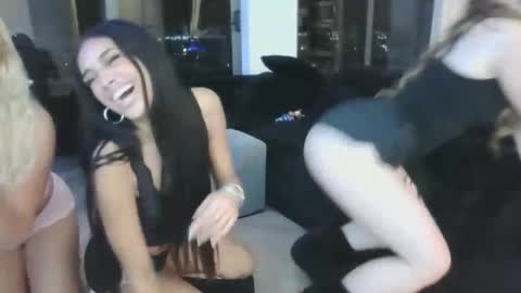 addymarie_ stream preview