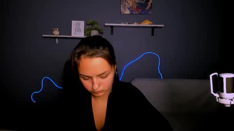 afina_crazy stream preview