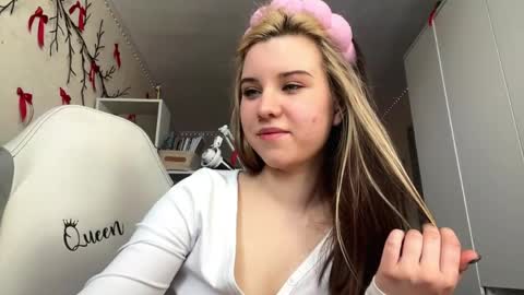 alejandrapiersiak stream preview