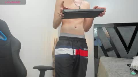 alex_briight stream preview