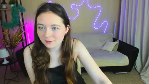 alluringeyess stream preview