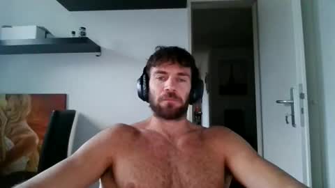 alphah_hunk stream preview