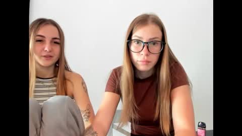 amelia_gold9 stream preview