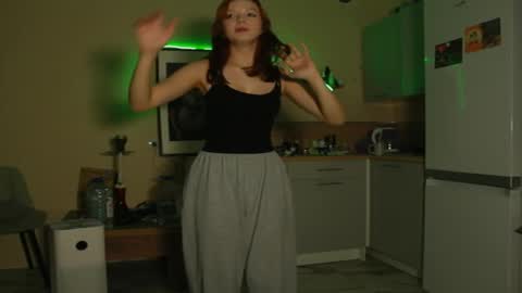 amora_bloom stream preview