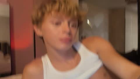 angel_andreww stream preview