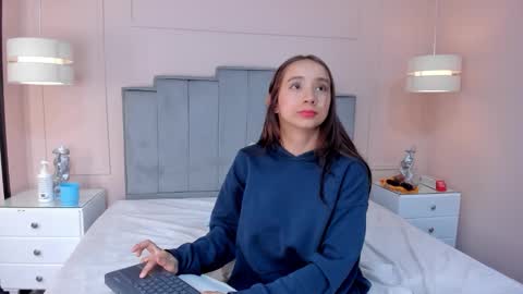 annie_bby4u stream preview