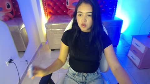 anniee_kors live stream