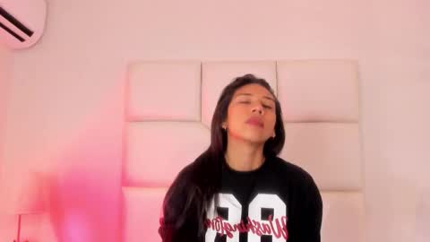 anthonelawarren stream preview