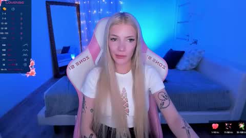 anyataylorr stream preview