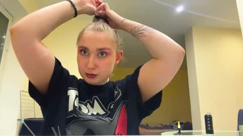 apoloniazack stream preview