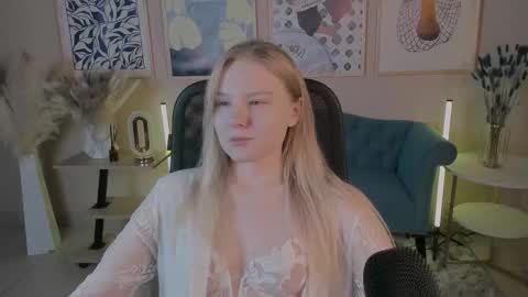 aprilserenity stream preview