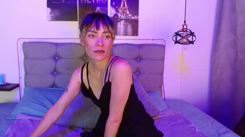 aria_crown live stream