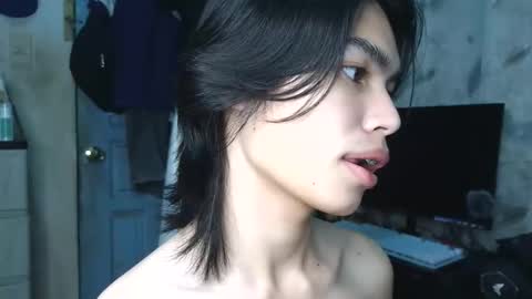 asian_babyboi stream preview