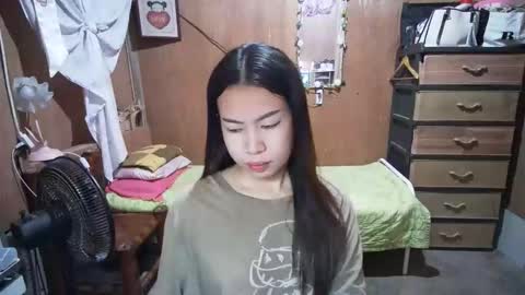 asian_llory live stream