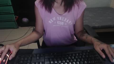 asian_thresia stream preview