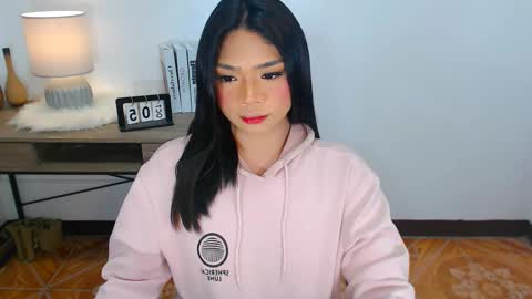ava_lux stream preview