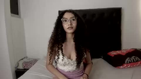 bella_angel03 stream preview