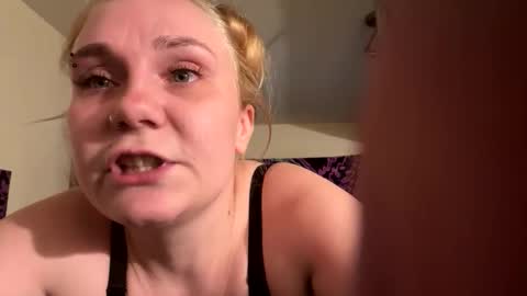 blonde3314 stream preview