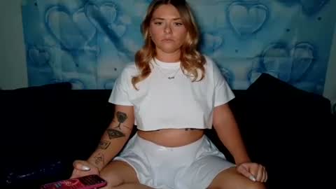 blonderebelxoxo stream preview