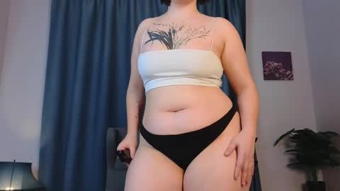 blondestetic stream preview