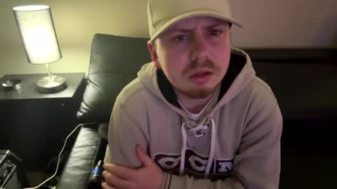 brad200215 stream preview