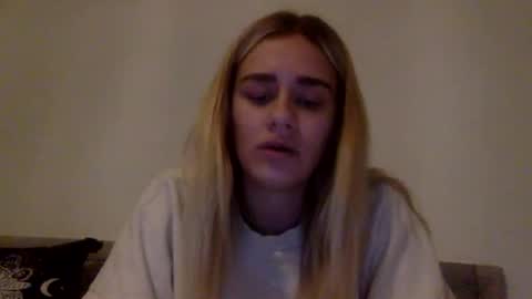 buttonsssss live stream