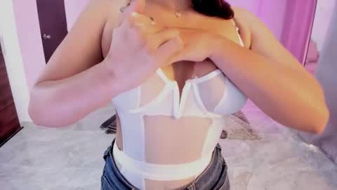 candy_fox_19 stream preview