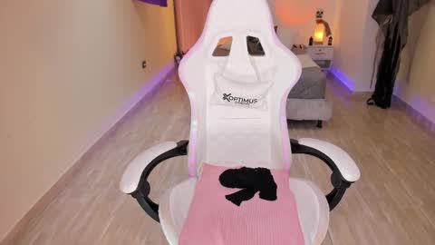 carleewinter stream preview