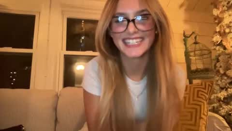 carlybora live stream