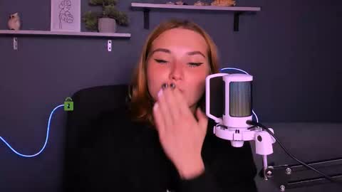 casey_meow_ stream preview