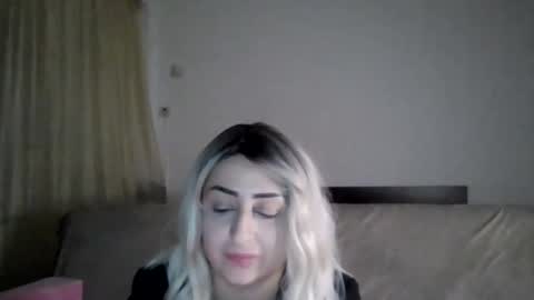cassie_moonie live stream
