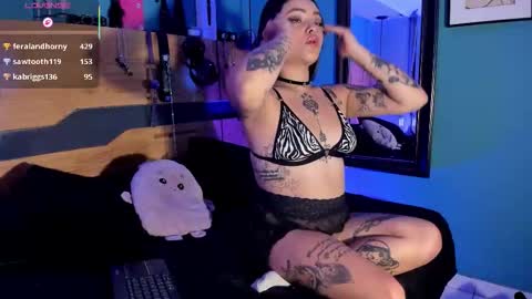 chloaellenn stream preview