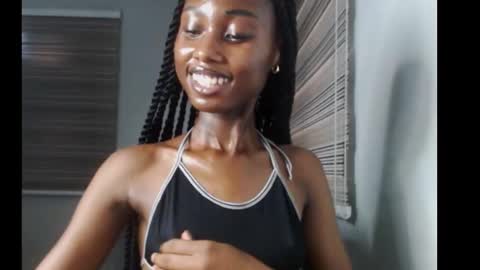 choco_petitqueen live stream