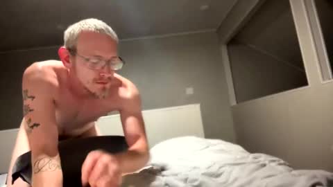 chriswells062590 stream preview