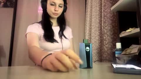 constancefeusier live stream