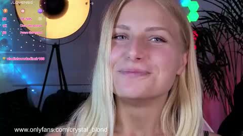 crystal_blond stream preview