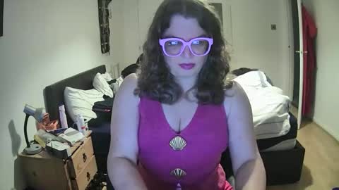 curleyshirley stream preview