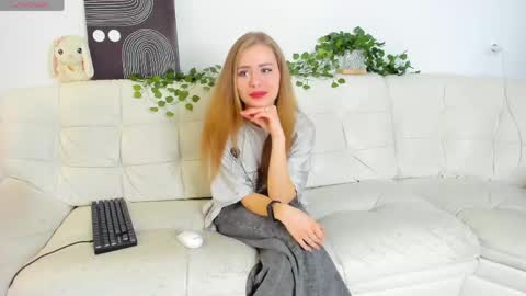 cute_mey_ live stream