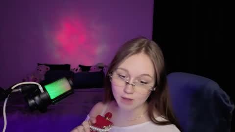 cynthoni live stream