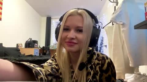 dagnywheeldon stream preview