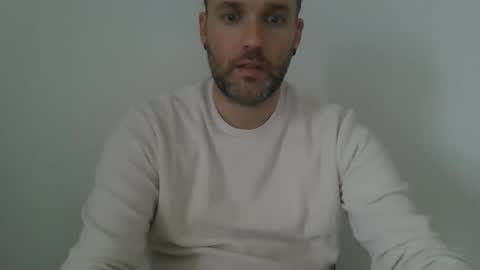 damian_ezra stream preview