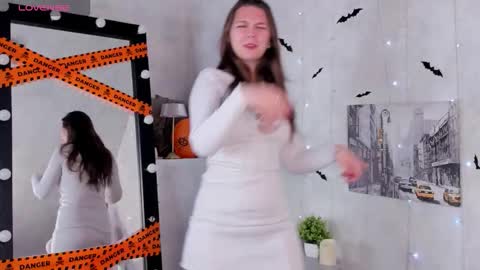 daniella_perry stream preview